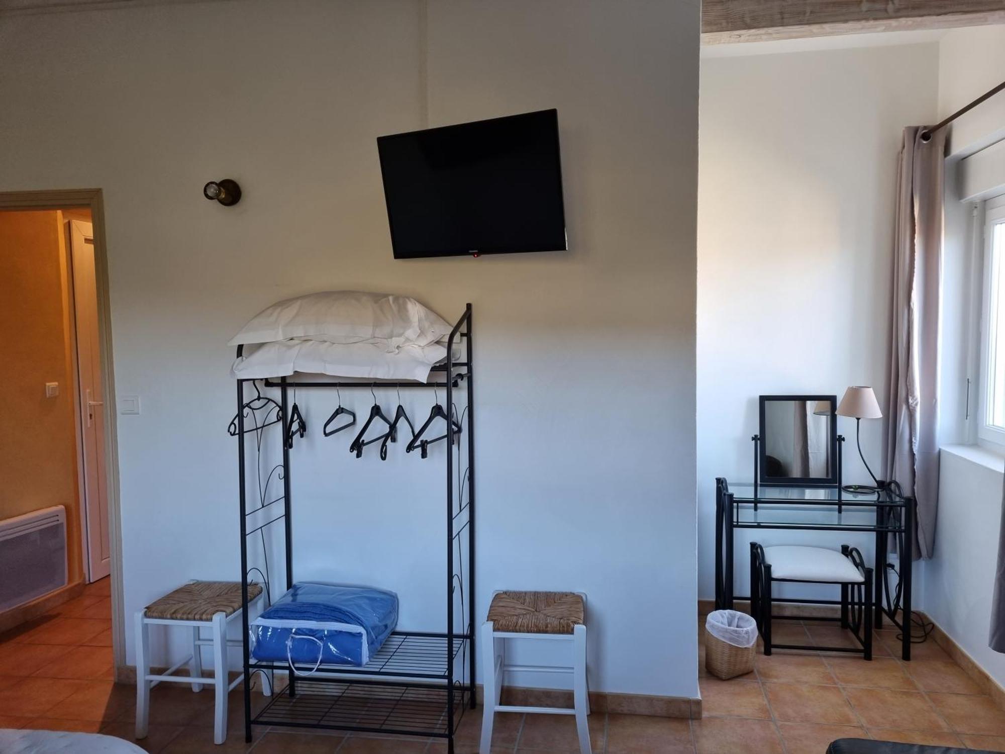 La Fanette Hotel Montbrison-sur-Lez Екстериор снимка