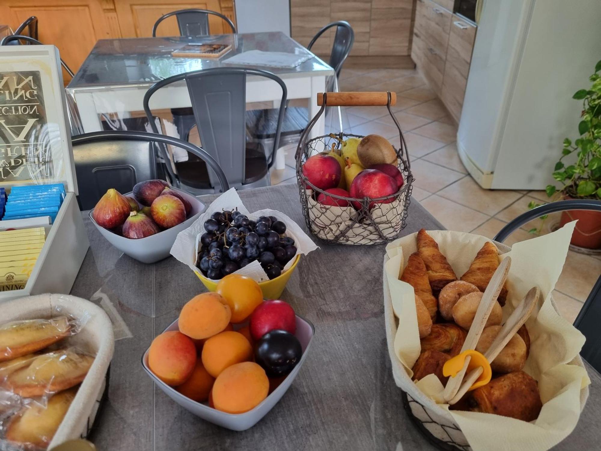 La Fanette Hotel Montbrison-sur-Lez Екстериор снимка