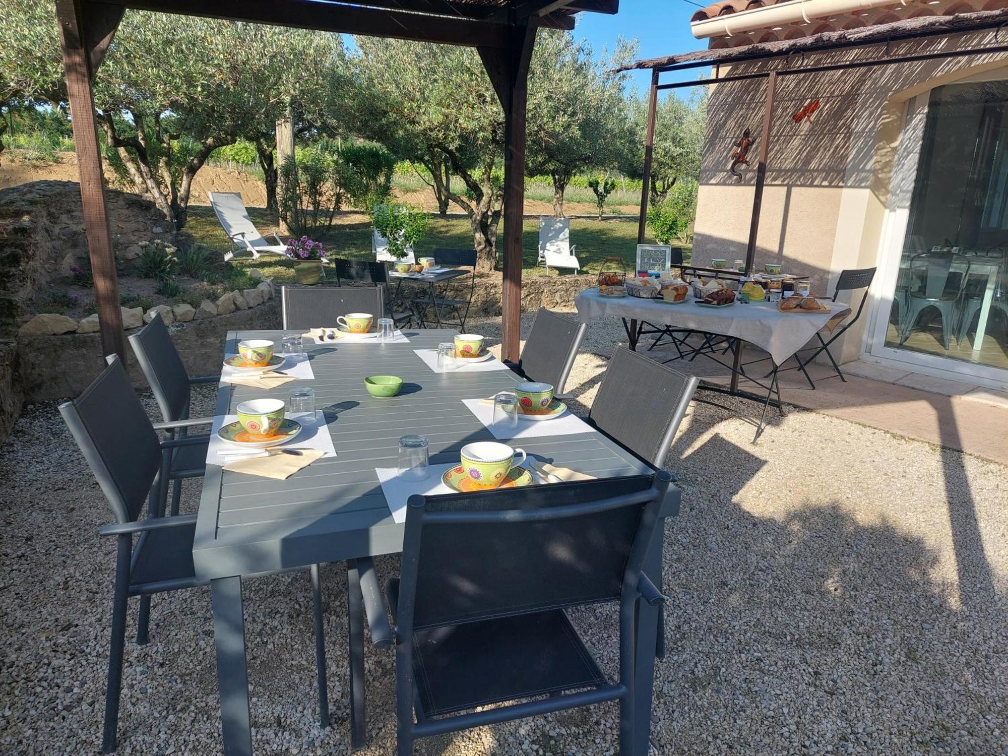 La Fanette Hotel Montbrison-sur-Lez Екстериор снимка